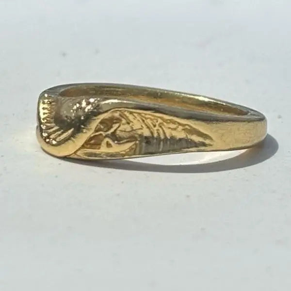Wet Dreams 18K Gold Surf Ring