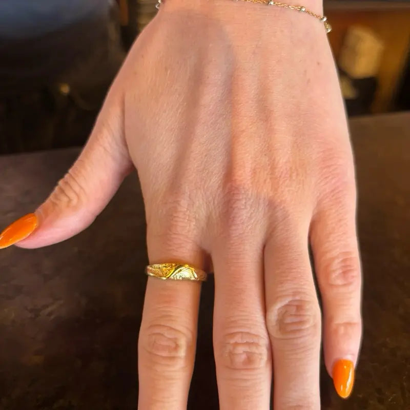 Wet Dreams 18K Gold Surf Ring