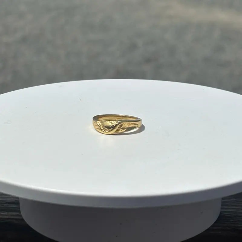Wet Dreams 18K Gold Surf Ring